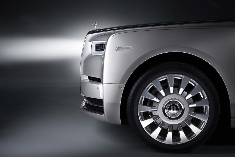 Колеса Rolls-Royce Phantom 2017 года  (WW) (фото 11 из 75)